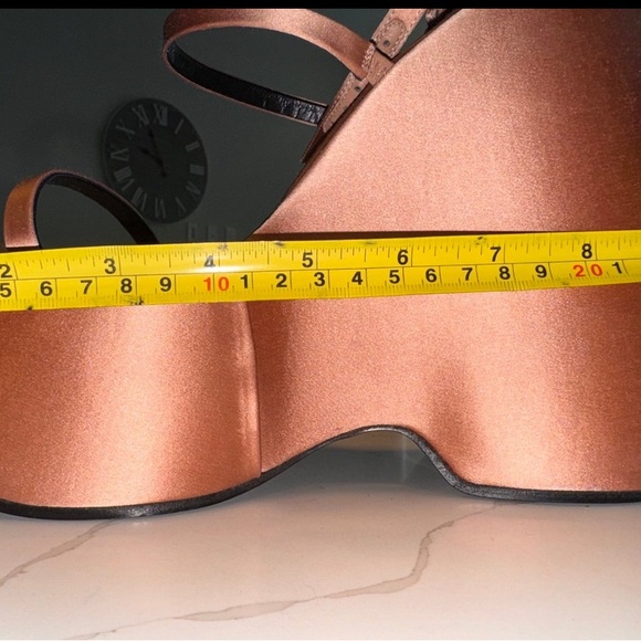 Versace shoes - Picture 9 of 9